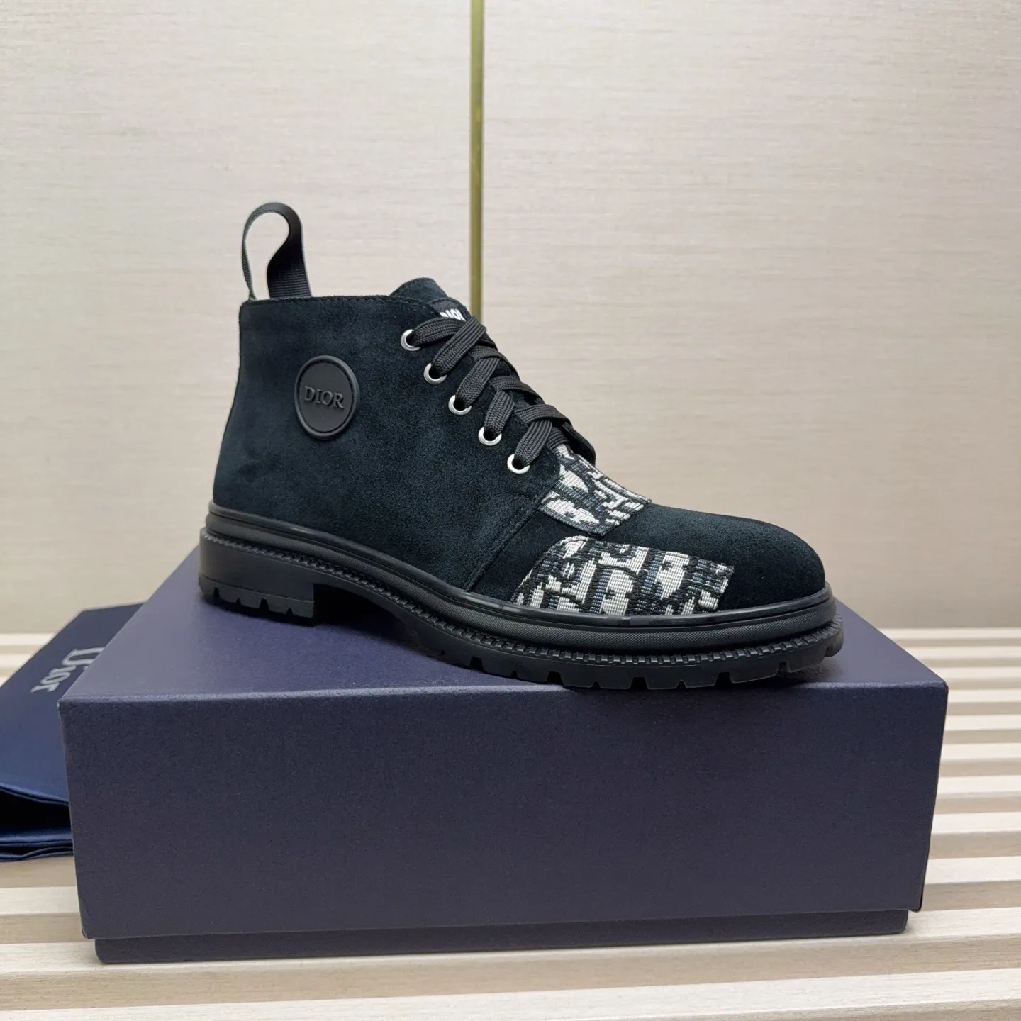 Men's Shoes 💰440 Dior A practical choice that combines protection with classic style. Made from durable Rugged Calf leather, it's tumbled and hand-finished to create a soft suede feel with a rich texture. Elastic side panels and subtle cutouts are inspired by the classic Chelsea boot. Leather upper and lining with Kummel tabs at front and rear, rubber outsole